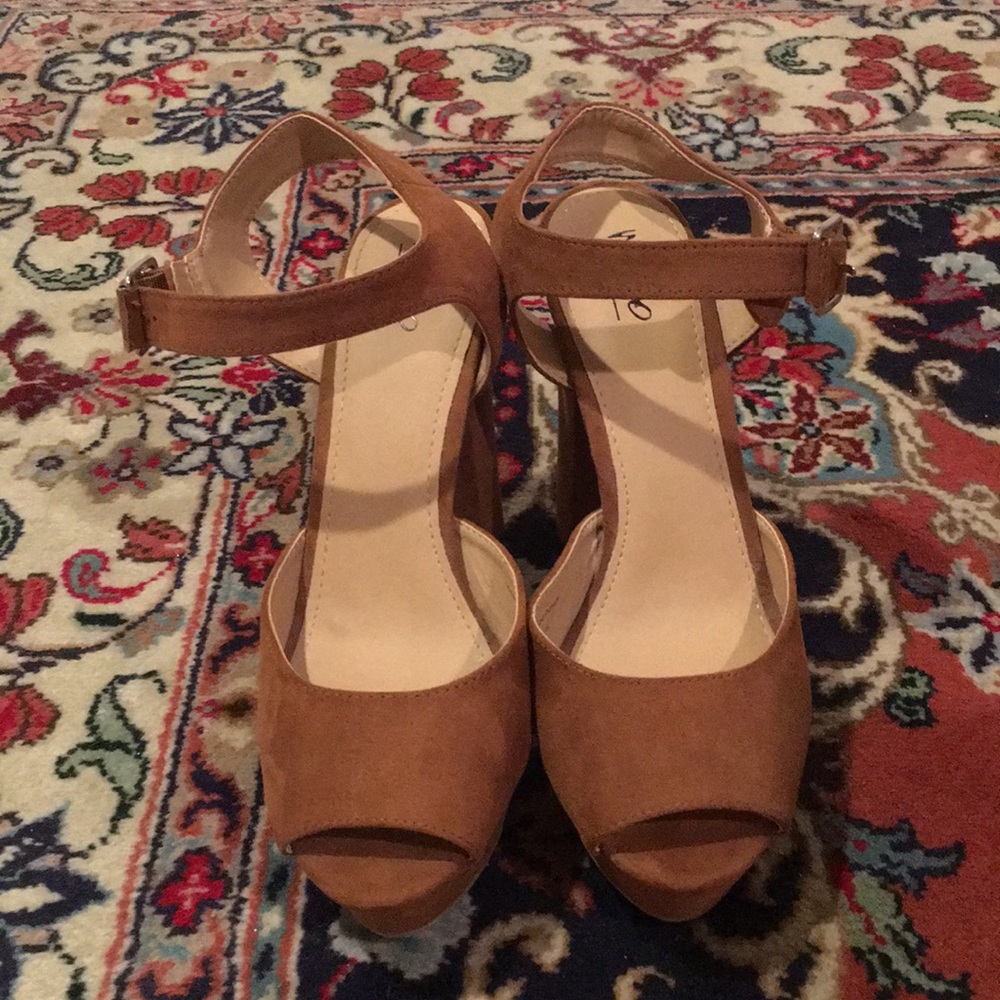 Mossimo Brown Heels